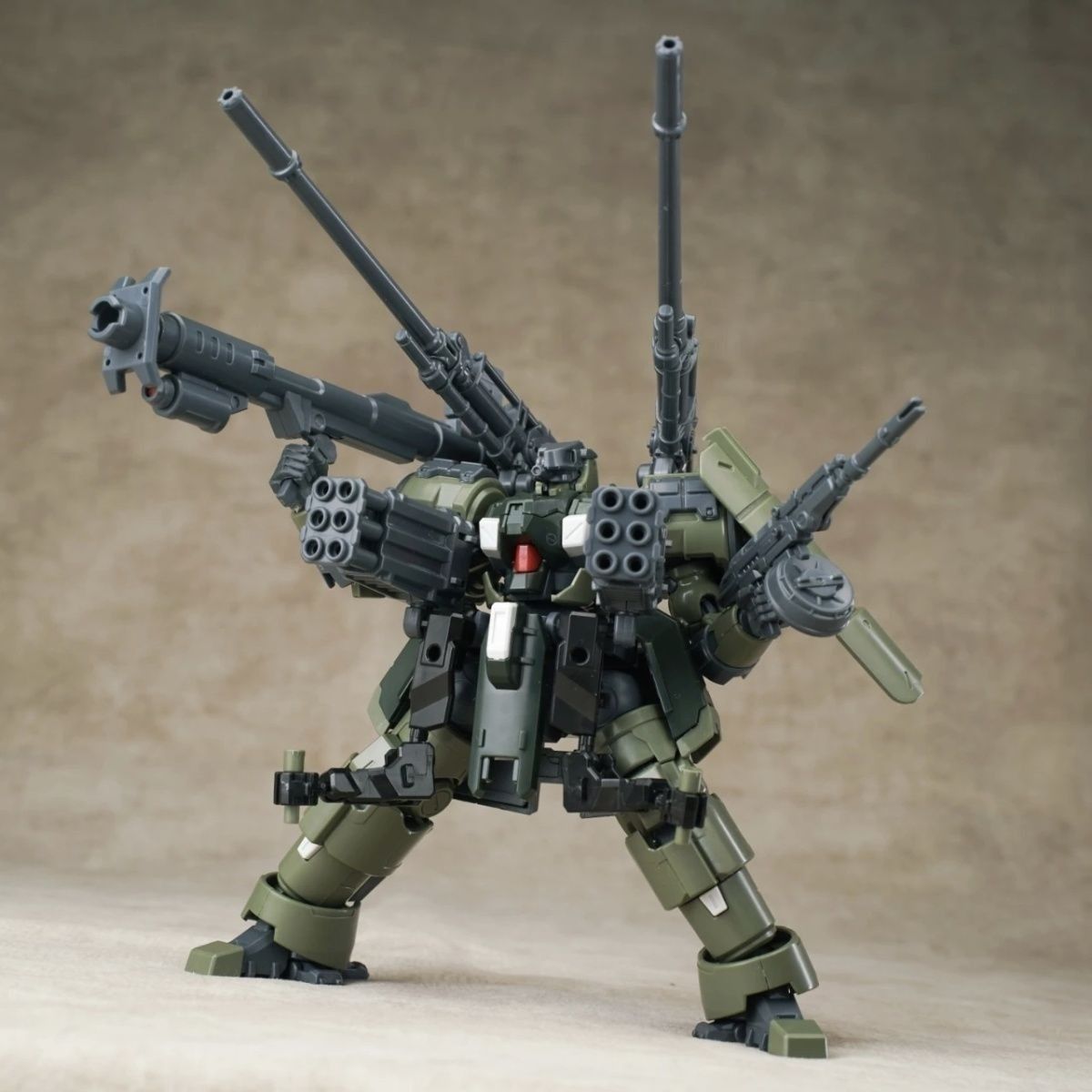 Sheik Mainland ZAROV C1  1/144 - Heavy Equipment Game recension och pris